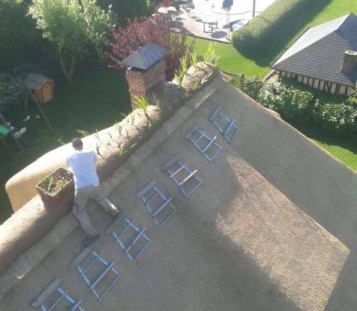 Travaux toiture en chaume Normandie